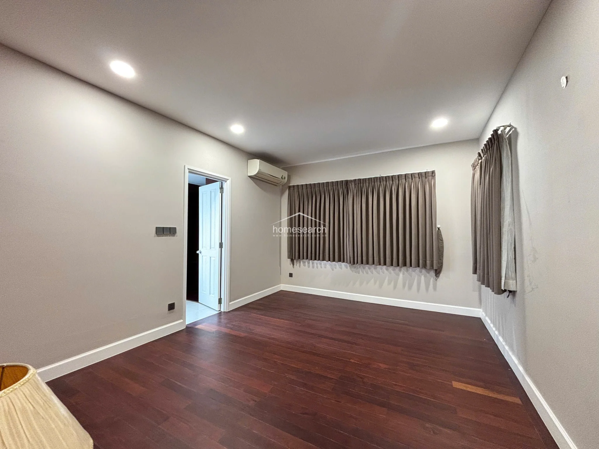 VILLA FOR RENT IN COMPOUND - BINH AN - DIST.2 - 33