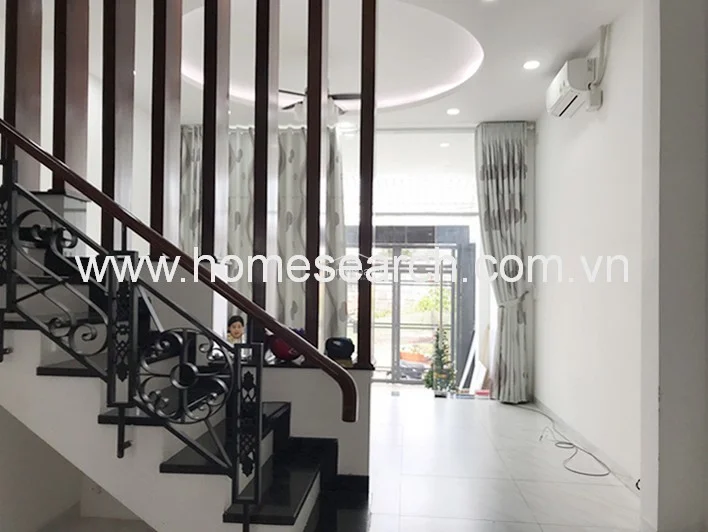 House for rent in Thao Dien - An Khanh Ward in An Khanh - Photo 3
