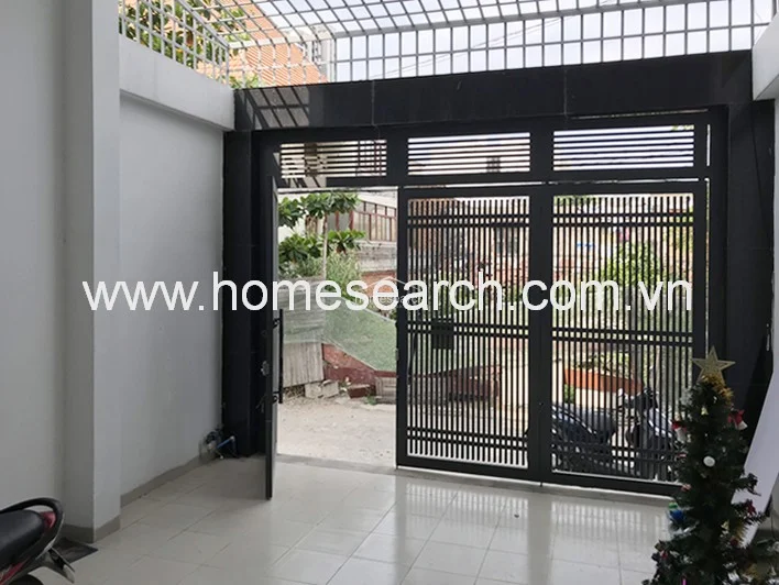 House for rent in Thao Dien - An Khanh Ward in An Khanh - Photo 1