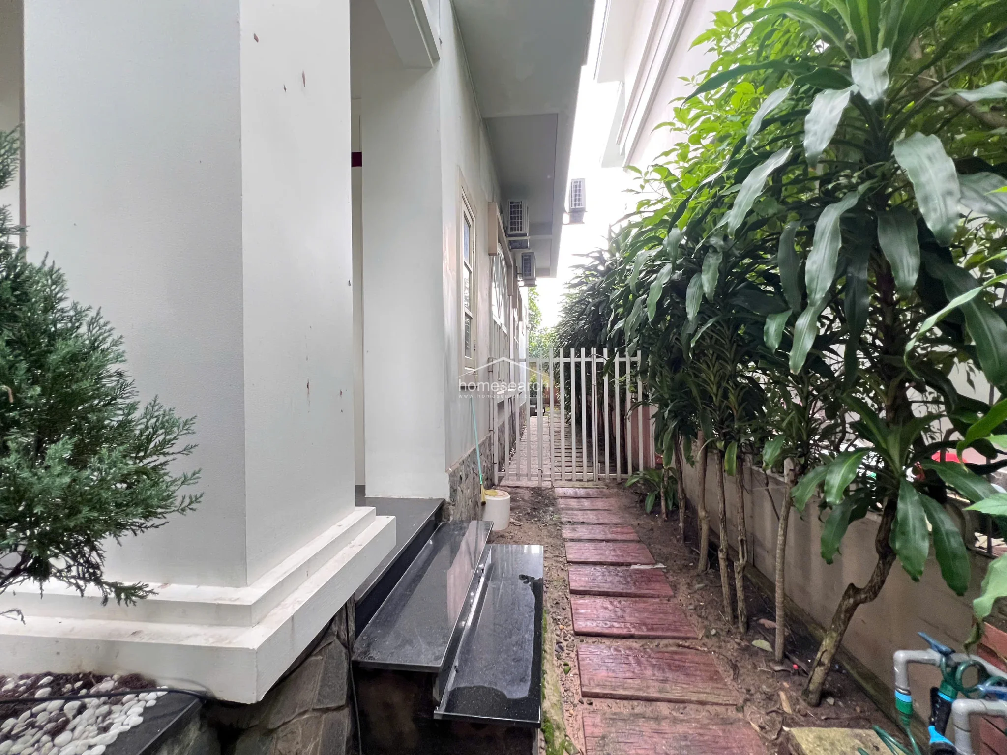Luxurious Waterfront Villa for Rent in Lan Anh Compound, District 2 - 4