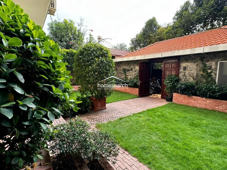 VILLA FOR RENT IN COMPOUND-THAO DIEN - 21