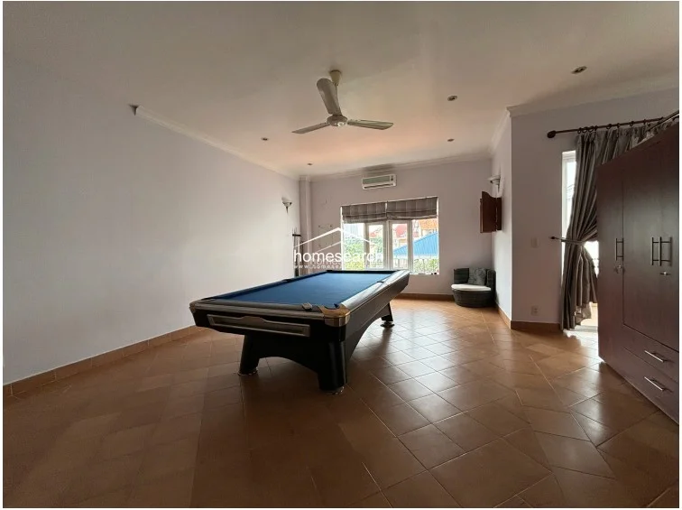 VILLA FOR RENT IN COMPOUND-THAO DIEN - 53