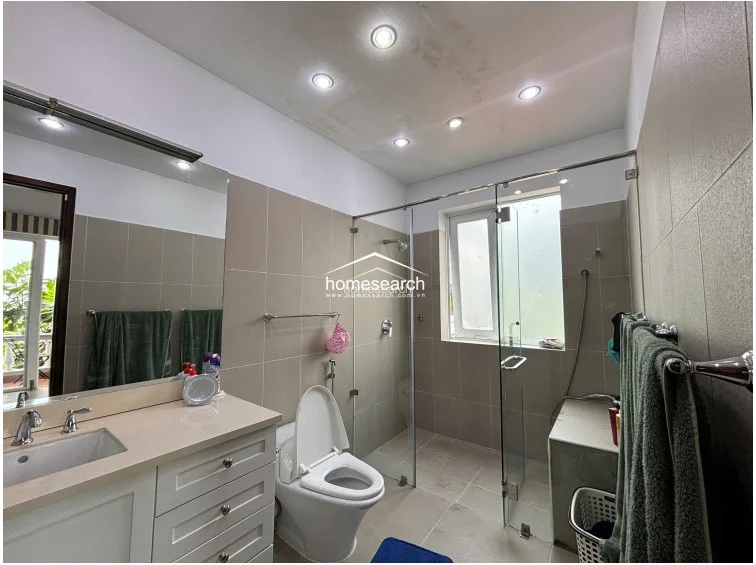 VILLA FOR RENT IN COMPOUND-THAO DIEN - 57
