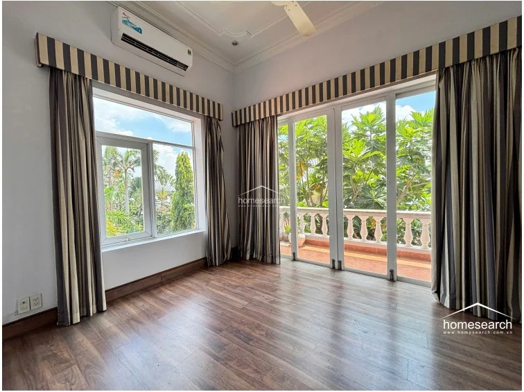 VILLA FOR RENT IN COMPOUND-THAO DIEN - 34