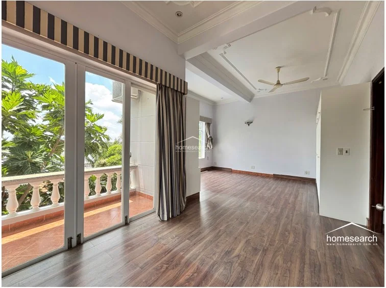 VILLA FOR RENT IN COMPOUND-THAO DIEN - 42