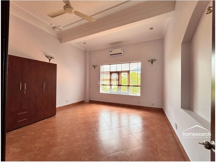 VILLA FOR RENT IN COMPOUND-THAO DIEN - 44