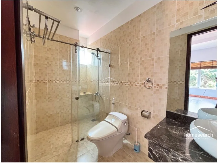 VILLA FOR RENT IN COMPOUND-THAO DIEN - 61