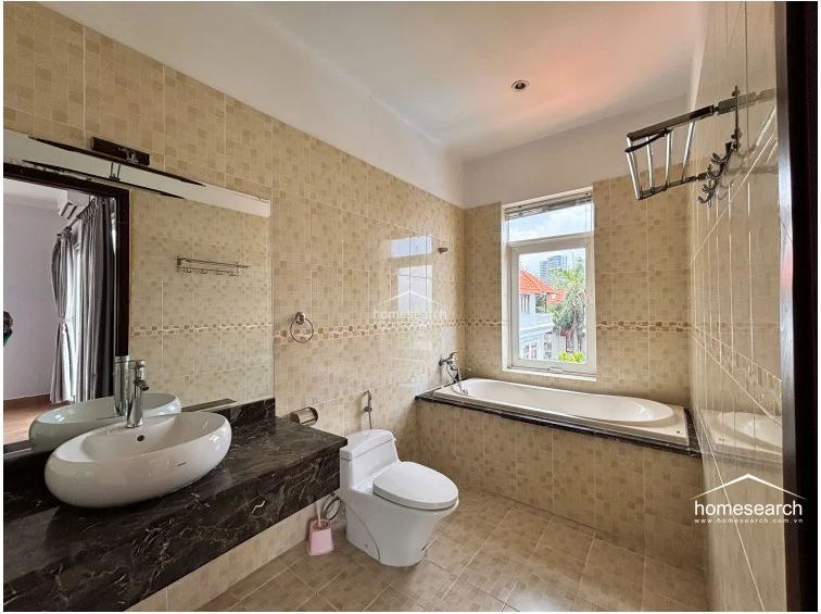 VILLA FOR RENT IN COMPOUND-THAO DIEN - 64
