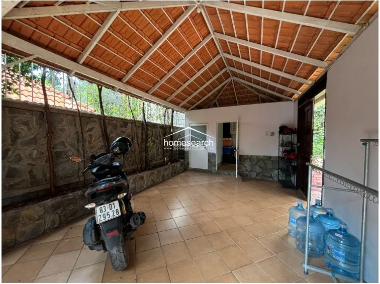 VILLA FOR RENT IN COMPOUND-THAO DIEN - 68