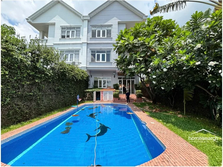 VILLA FOR RENT IN COMPOUND-THAO DIEN - 4
