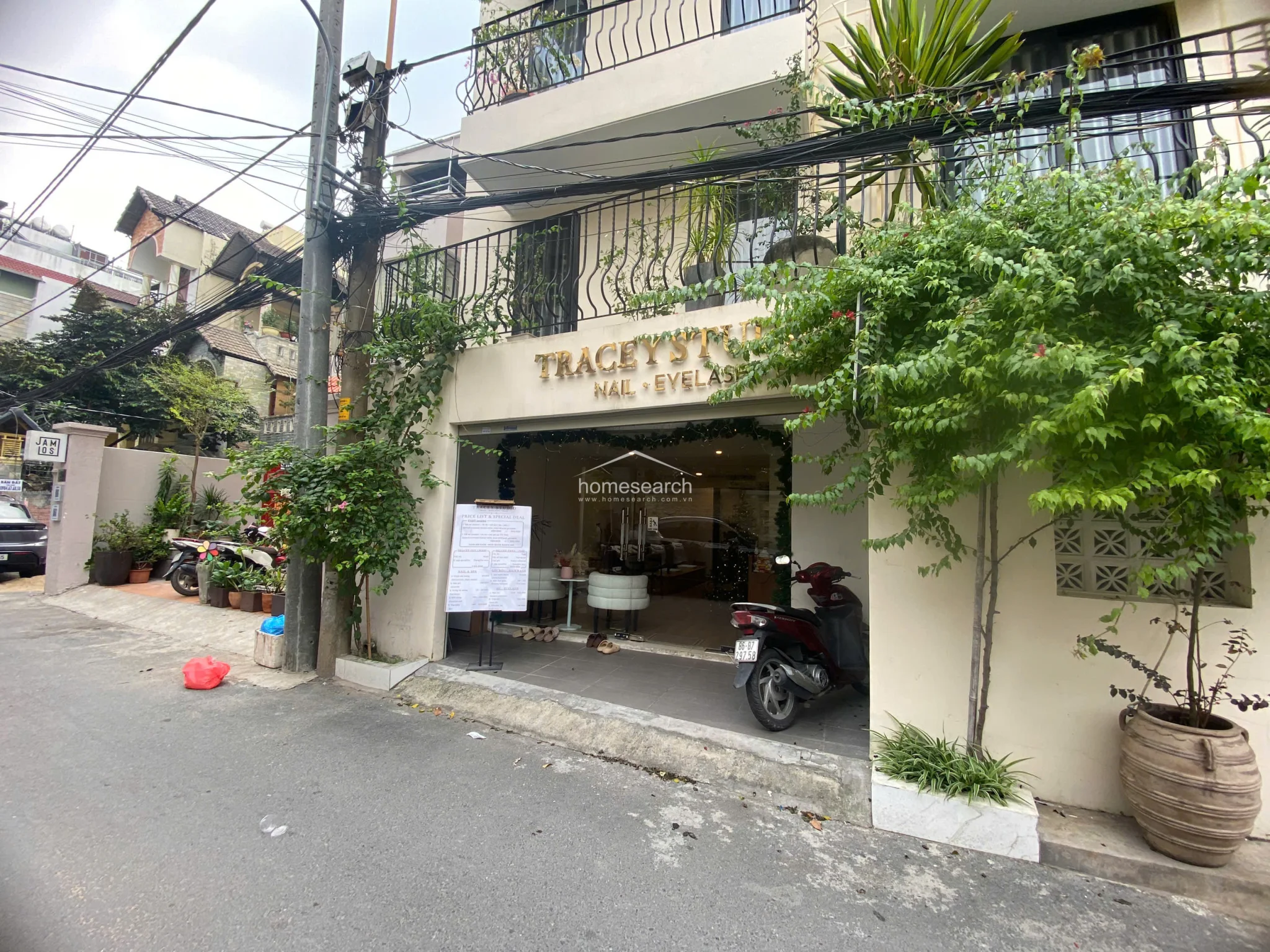 Compact Unfurnished Shophouse 40 m² for Rent on Duong 54, Thao Dien – $1,150 USD in An Khanh - Photo 1