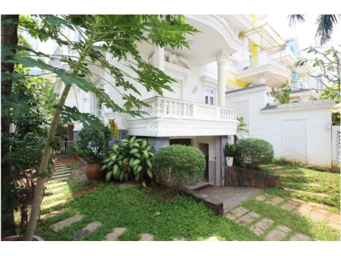 VILLA FOR RENT IN THAO DIEN - DIST.2