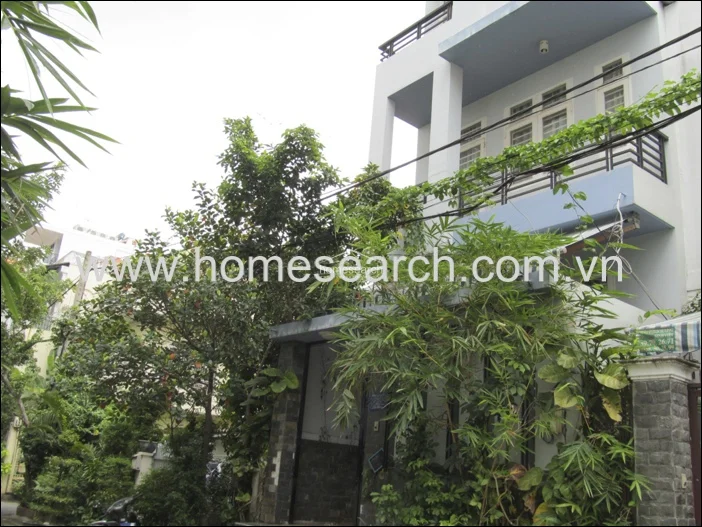 House for rent in Thao Dien - An Khanh Ward in An Khanh - Photo 1