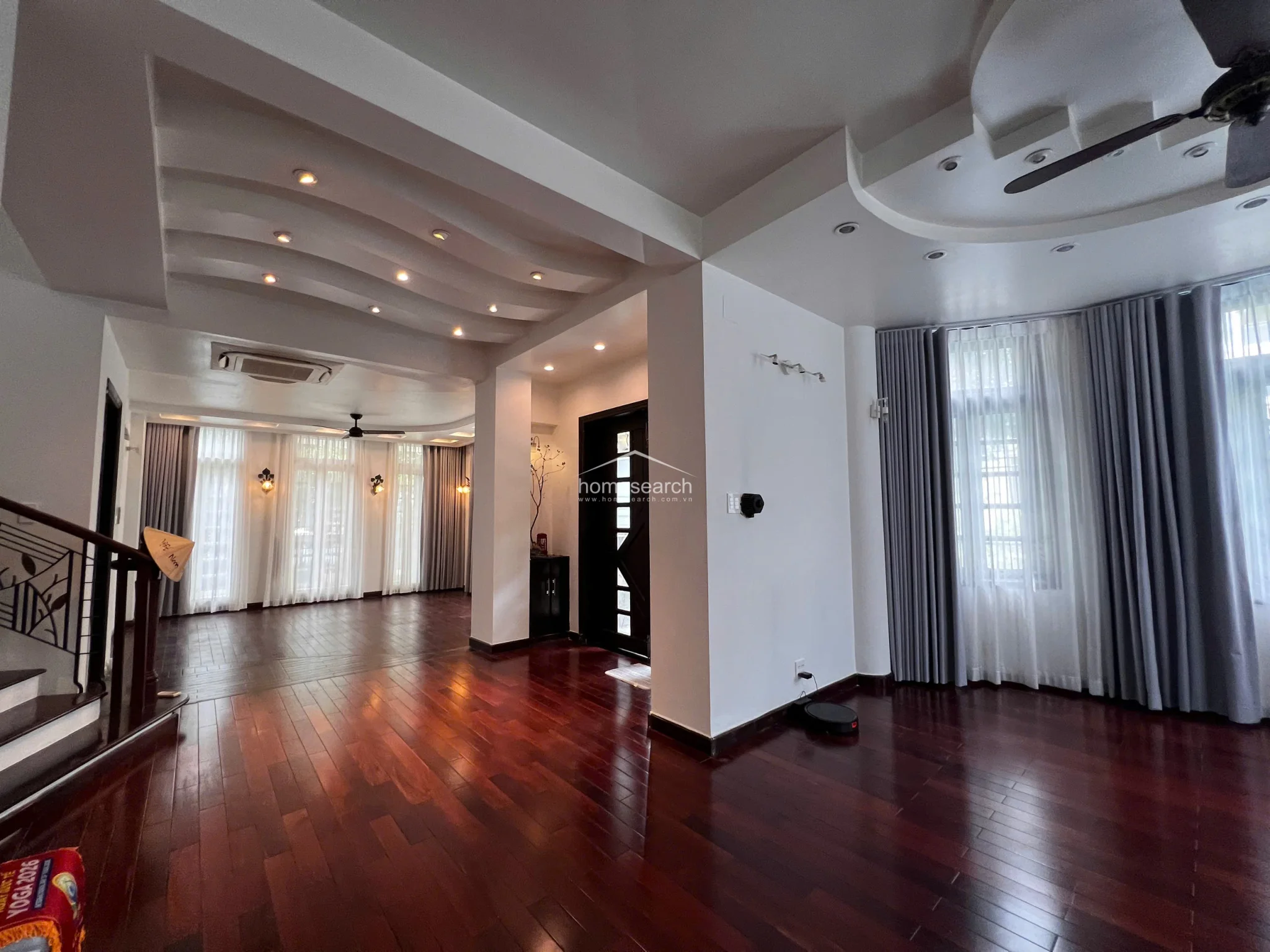 4-Bedroom Villa with Private Pool in Thao Dien in An Khánh - Photo 10