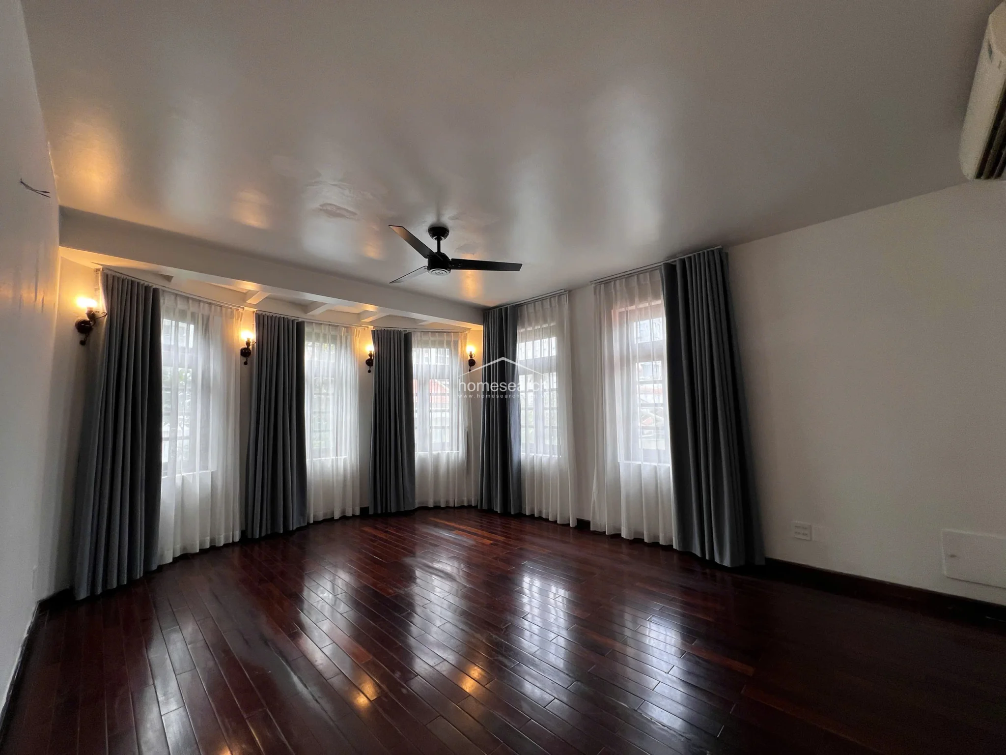 4-Bedroom Villa with Private Pool in Thao Dien in An Khánh - Photo 14
