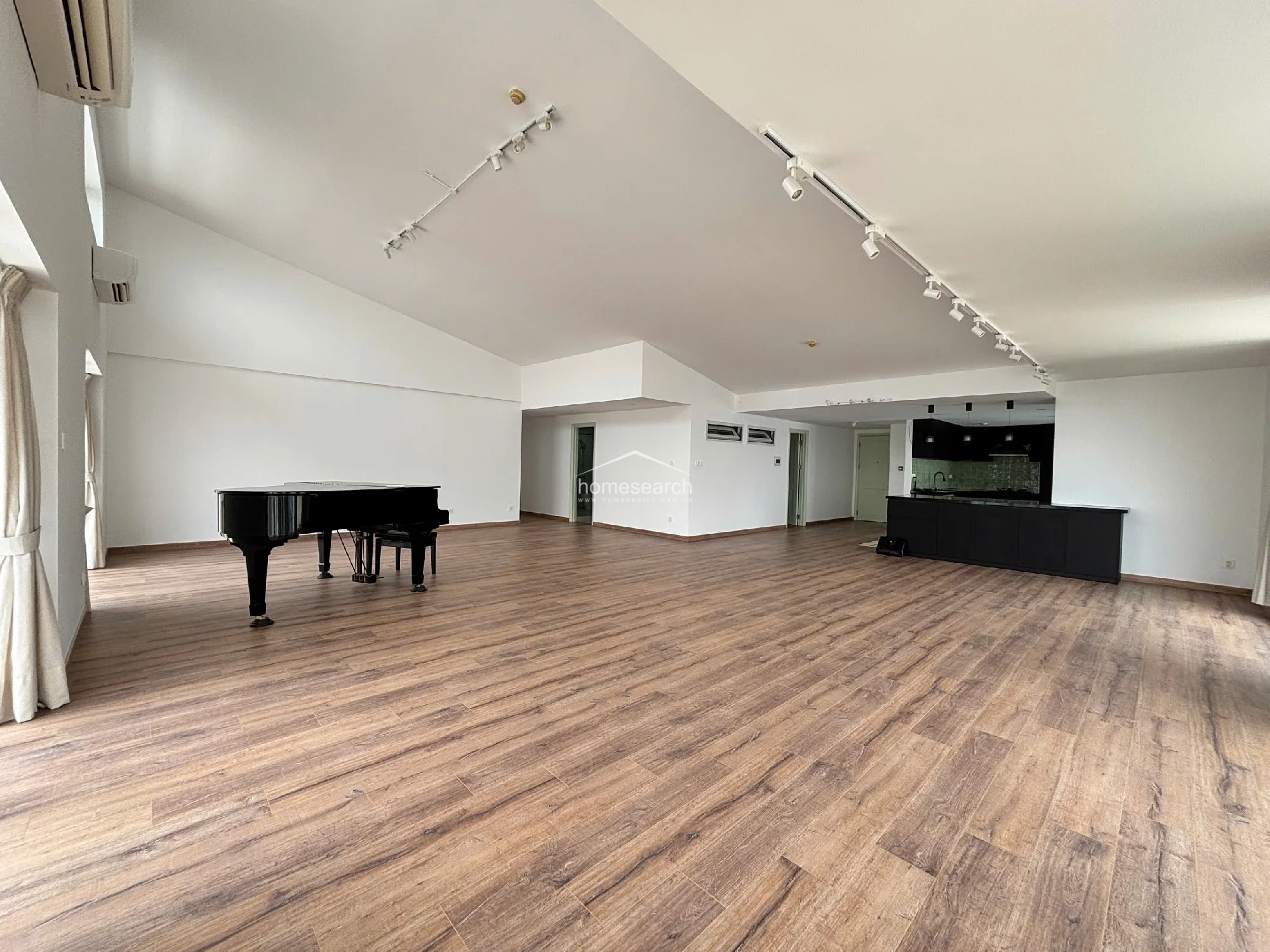 Penthouse for rent in River Garden - 3