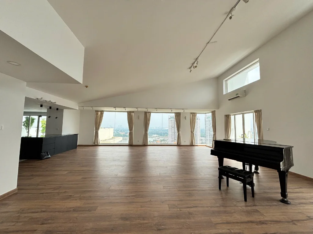 Penthouse for rent in River Garden - 5