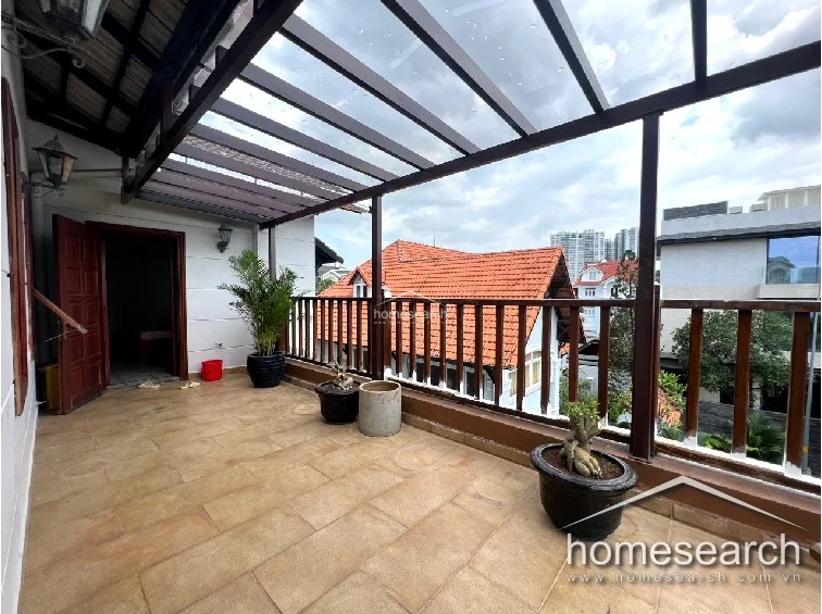 VILLA FOR RENT IN COMPOUND - THAO DIEN - DIST.2 - 24