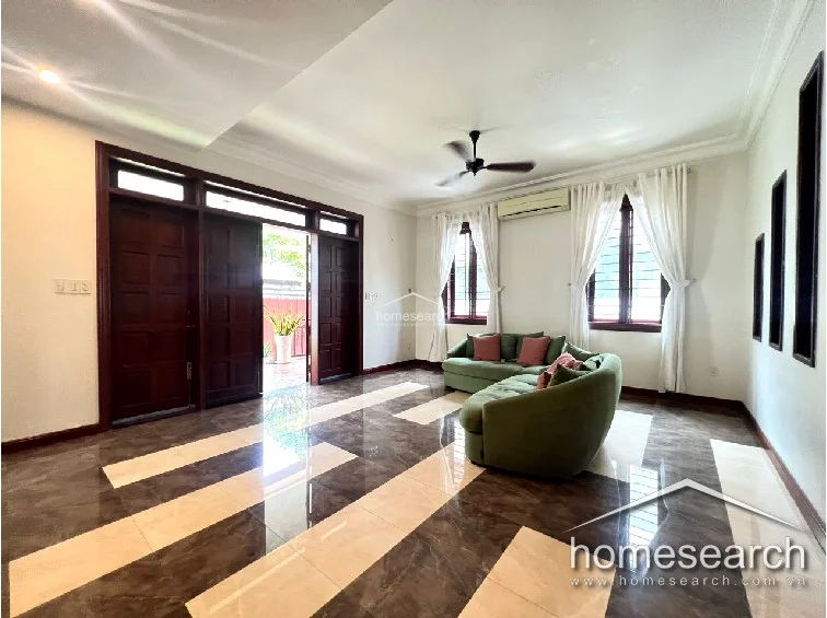 VILLA FOR RENT IN COMPOUND - THAO DIEN - DIST.2 - 8