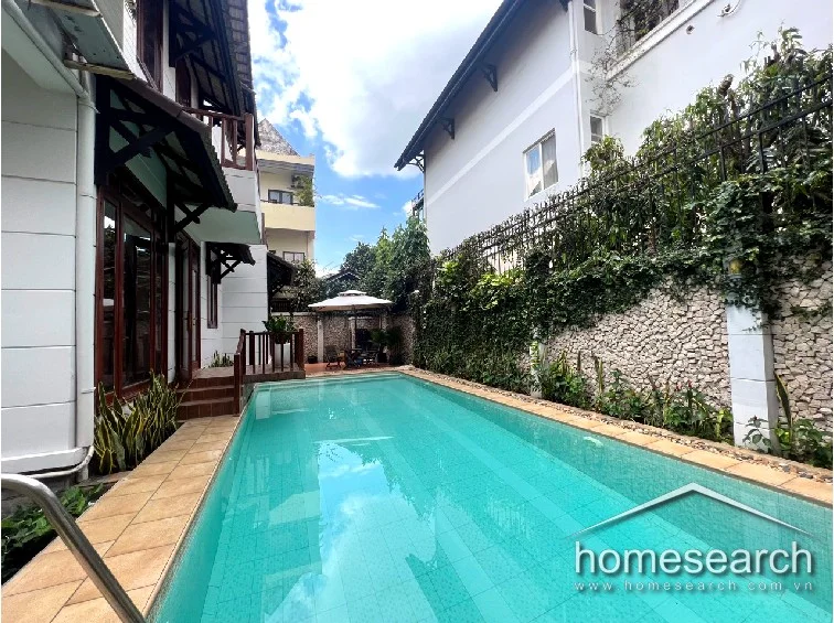 VILLA FOR RENT IN COMPOUND - THAO DIEN - DIST.2 - 4