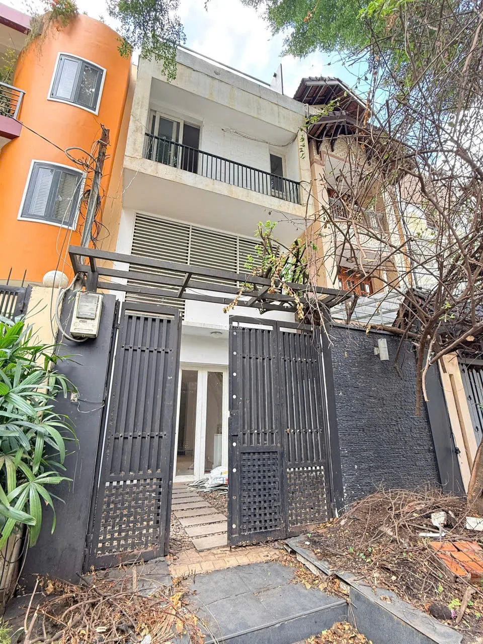 House for rent in Thao Dien - An Khanh Ward in An Khanh - Photo 1