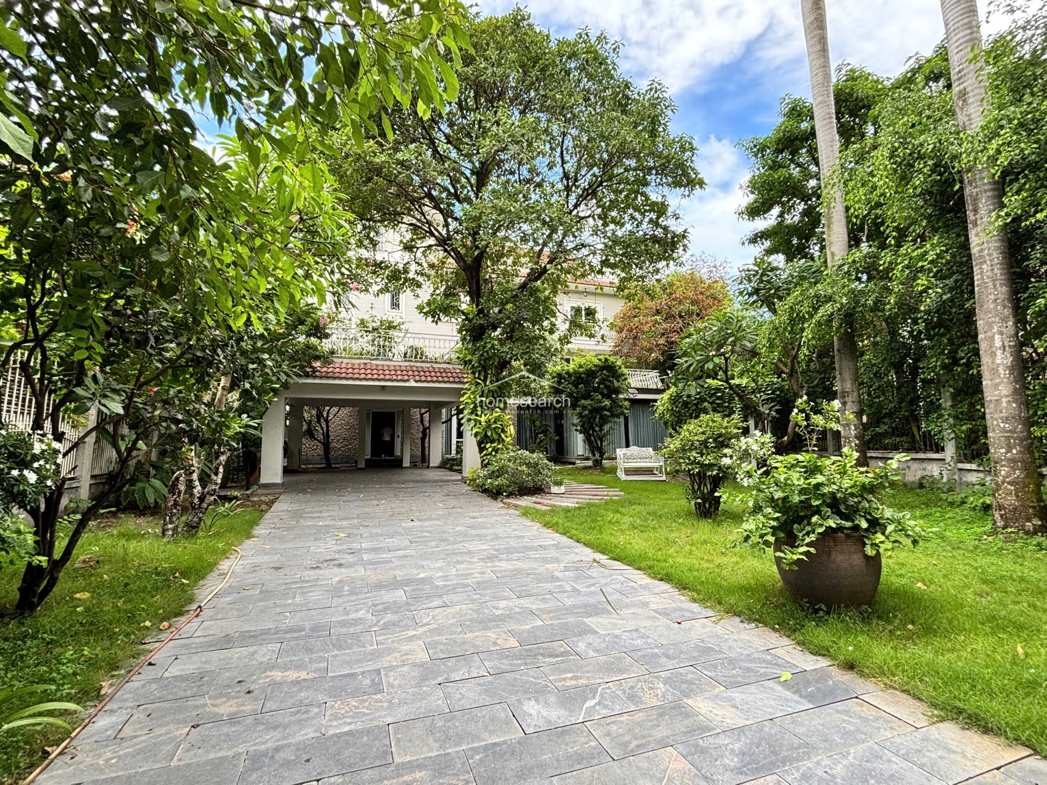 Villa for rent in compound Thao Dien - Dist.2 - 1