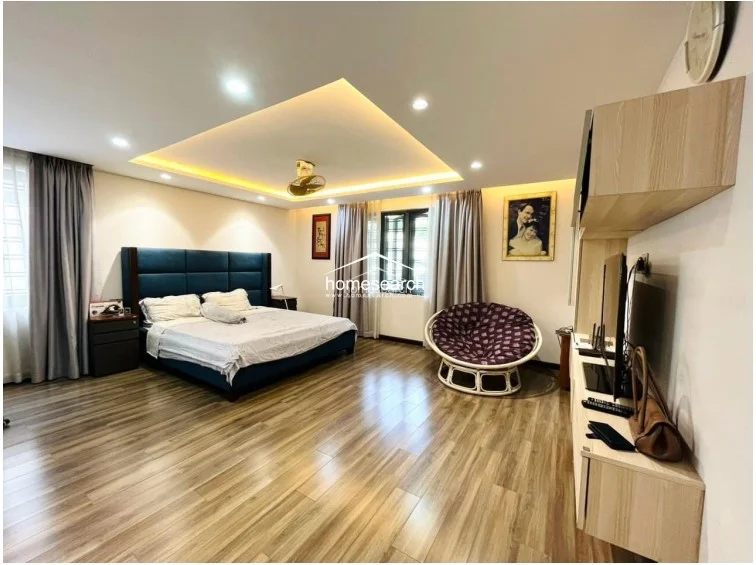 VILLA FOR RENT IN COMPOUND THAO DIEN - 13