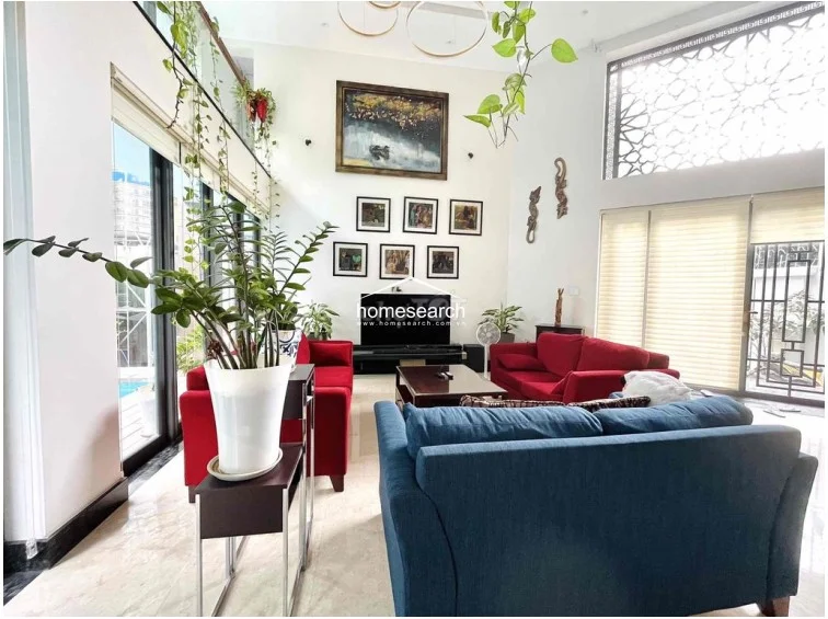 VILLA FOR RENT IN COMPOUND THAO DIEN