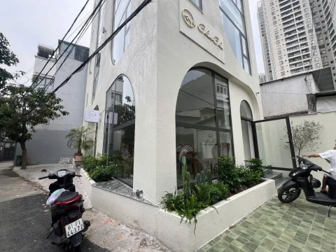 Space for rent in Thao Dien - An Khanh Ward
