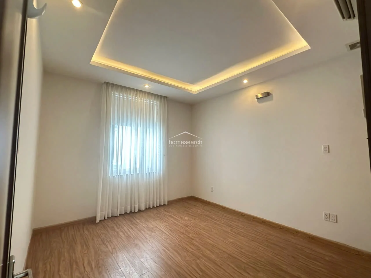 VILLA FOR RENT IN COMPOUND - THAO DIEN - DIST.2 - 15