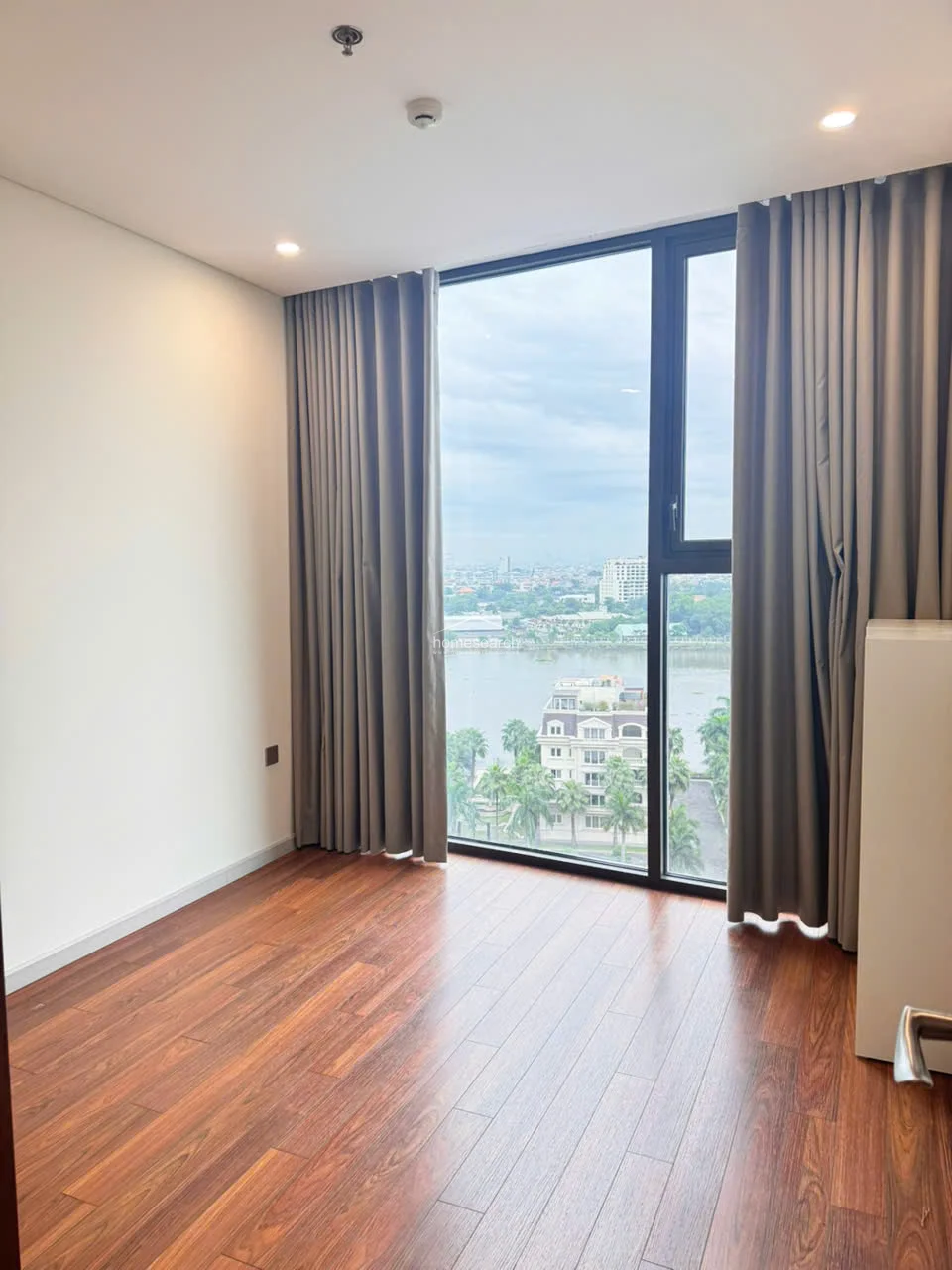 Luxurious 3-Bedroom Riverside Apartment with Panoramic Saigon River Views in Thao Dien Green - 13