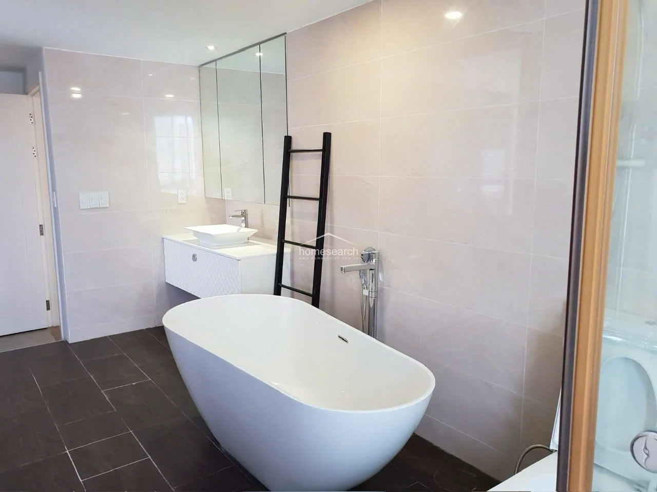 2 Bedroom apartment for rent in Tropic Garden - 10