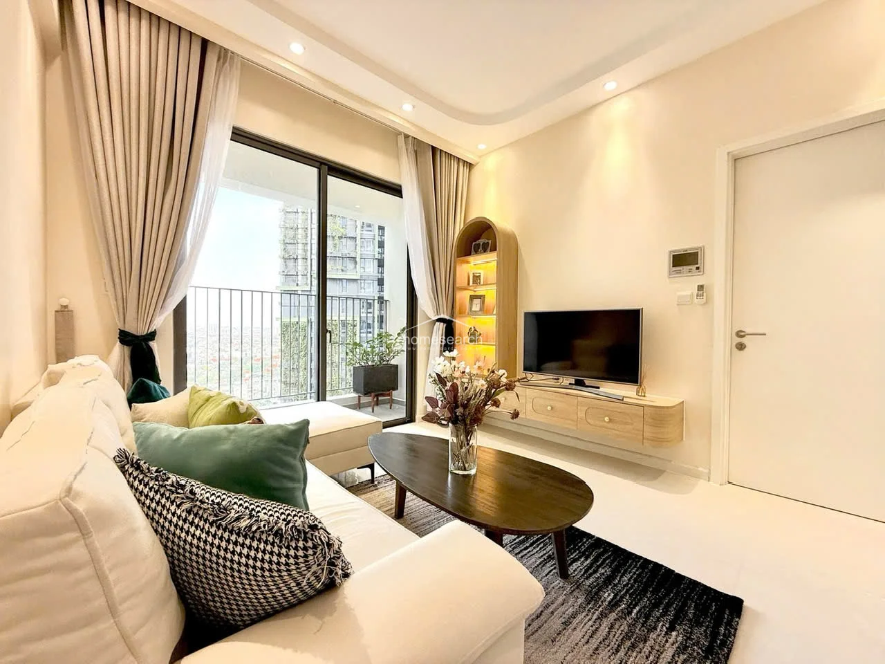 High-Floor River-View 1-Bedroom Apartment in Masteri An Phu in An Khanh - Photo 1