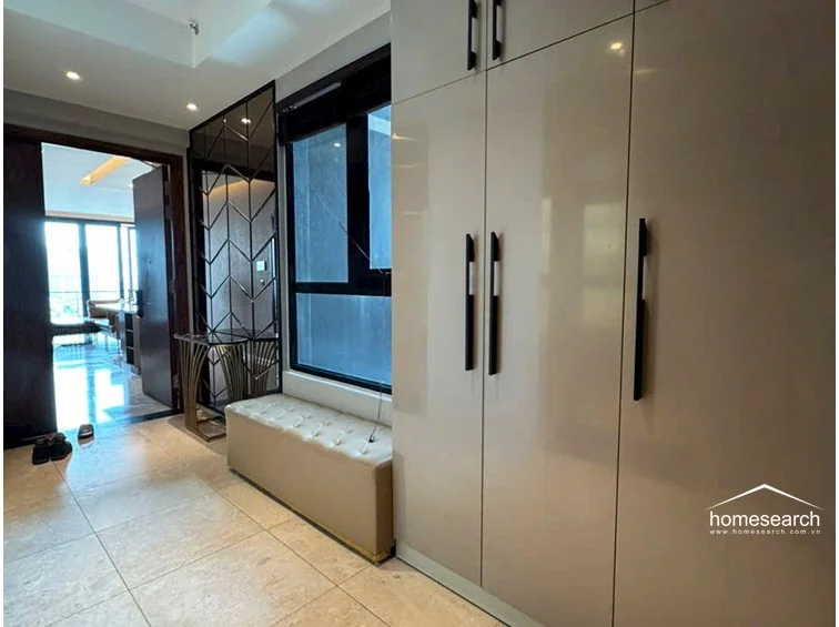 Luxurious 3-Bedroom Gateway Apartment in Thao Dien with Stunning City Skyline Views - 4