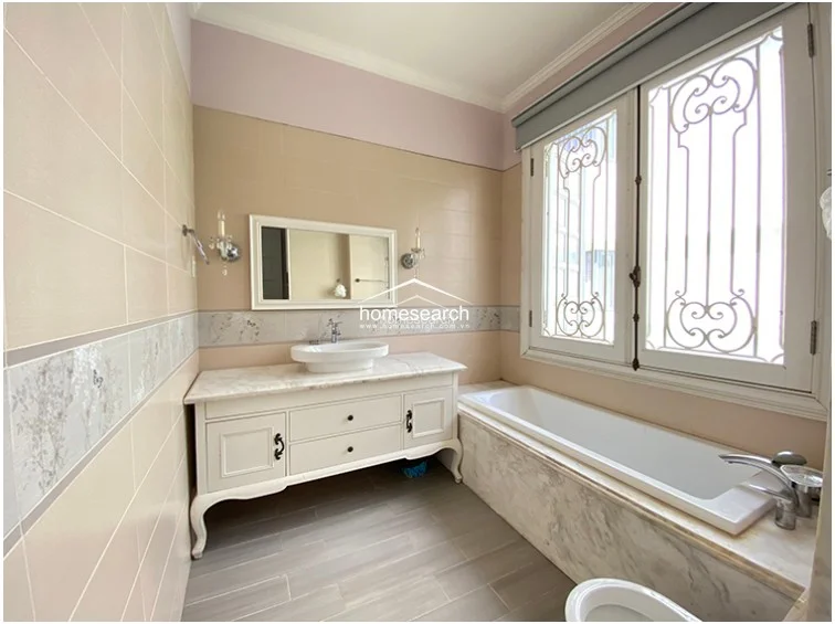 VILLA FOR RENT IN COMPOUND - THAO DIEN - DIST.2 - 12