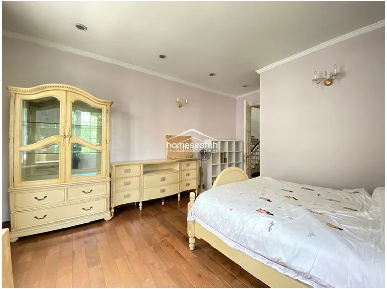 VILLA FOR RENT IN COMPOUND - THAO DIEN - DIST.2 - 6