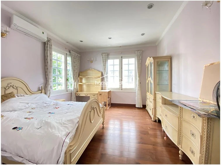VILLA FOR RENT IN COMPOUND - THAO DIEN - DIST.2 - 7