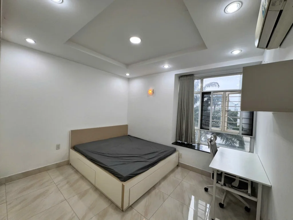 3 Bedroom apartment in Hoang Anh River View for rent - 3
