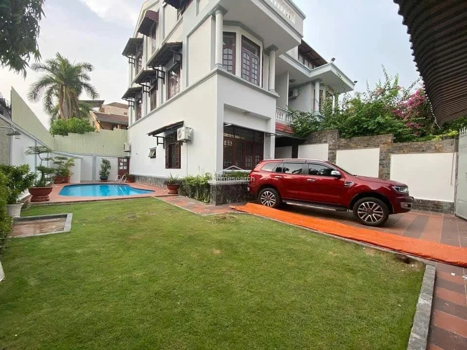 Villa for rent in Thao Dien  in An Khanh - Photo 1