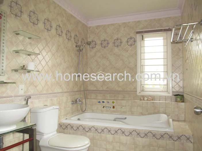 Villa for rent in compound Thao Dien - An Khanh Ward - 29