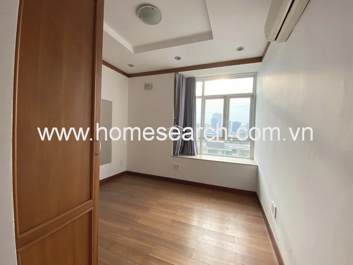 4 Bedroom apartment in Hoang Anh River View for rent - 8
