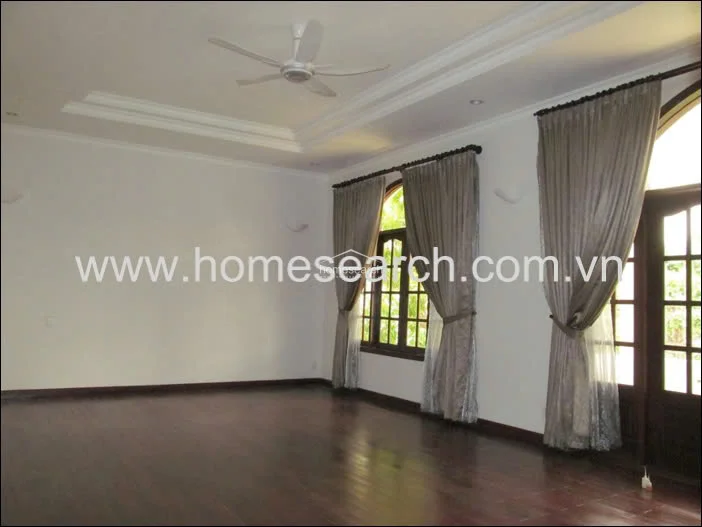 Villa for rent in Compound Thao Dien - An Khanh Ward - 25