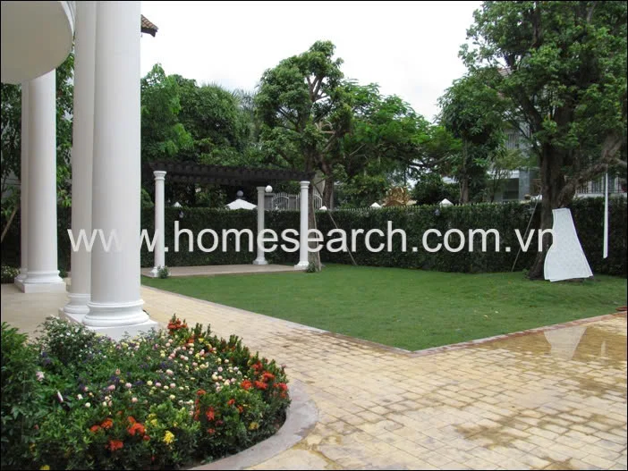 Villa for rent in Compound Thao Dien - An Khanh Ward - 5