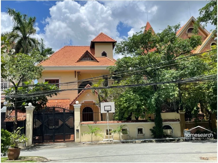 Villa in compound Thao Dien for rent - 2