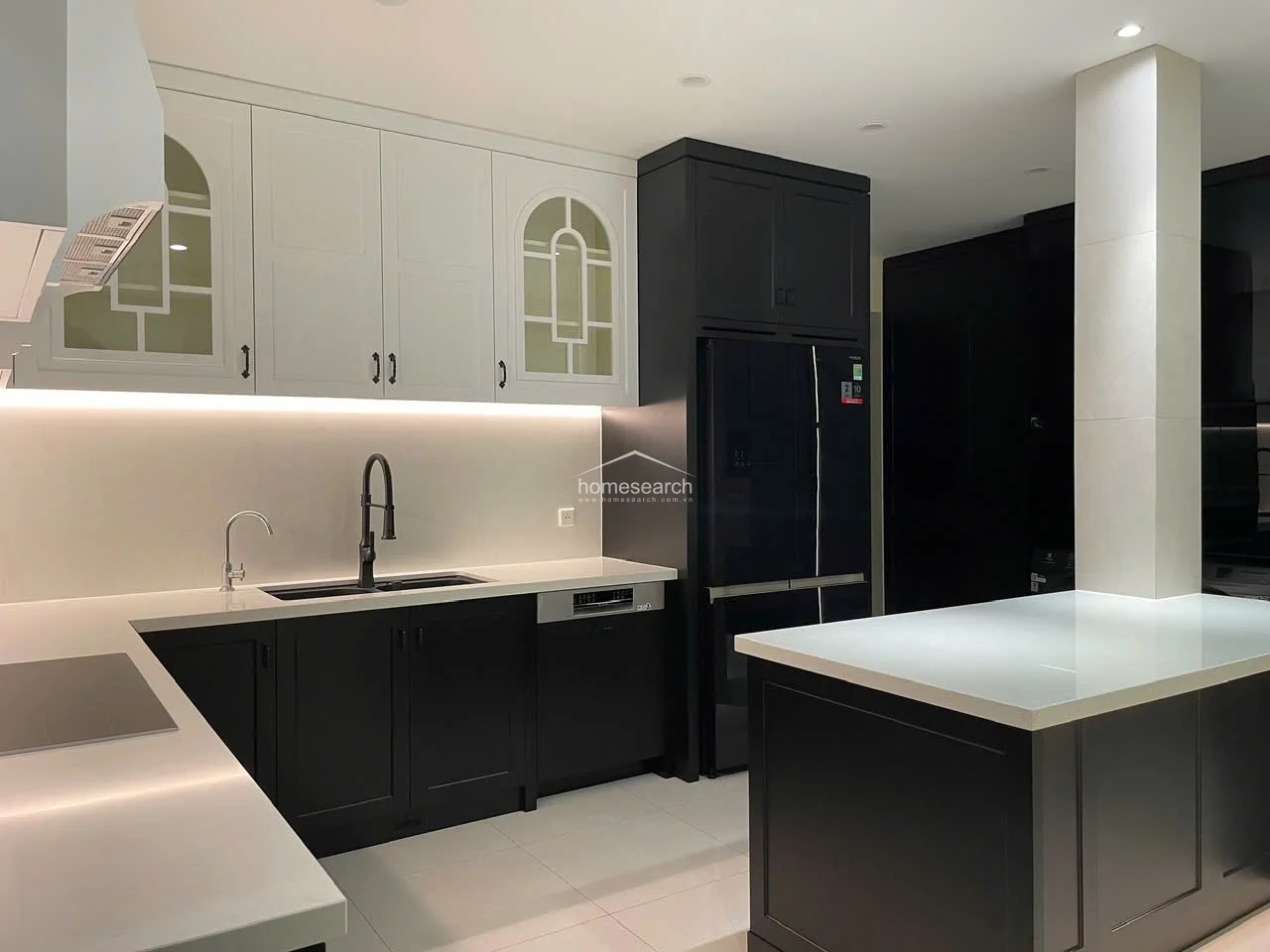 Villa for rent in Compound Thao Dien - An Khanh Ward - 8