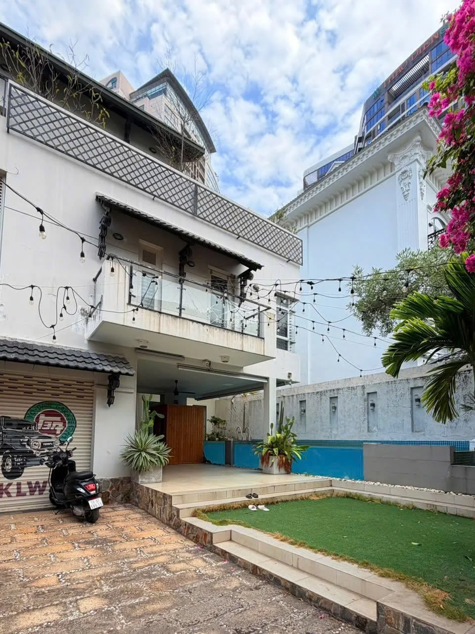 Villa for rent in Compound Thao Dien - An Khanh Ward - 6