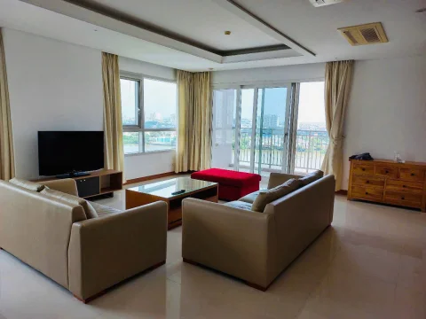 3 Bedroom apartment in Xi Riverview Place for rent