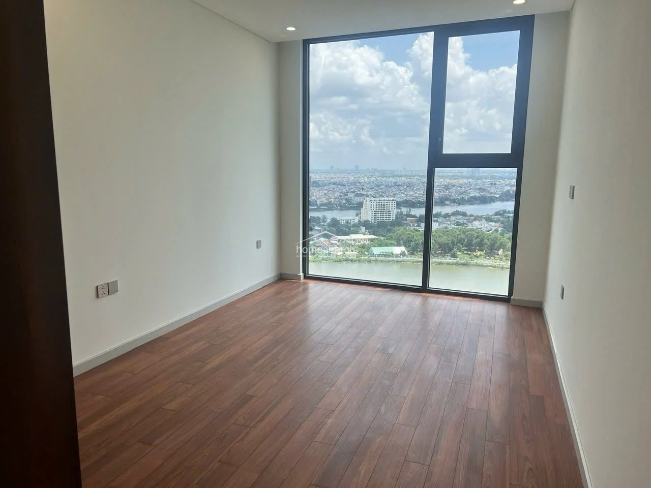 Unfurnished 3 Bedroom Apartment in Thao Dien Green - 11