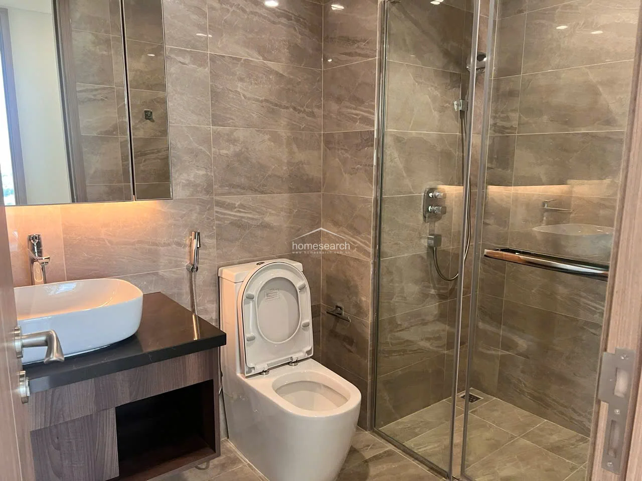 Unfurnished 3 Bedroom Apartment in Thao Dien Green - 14