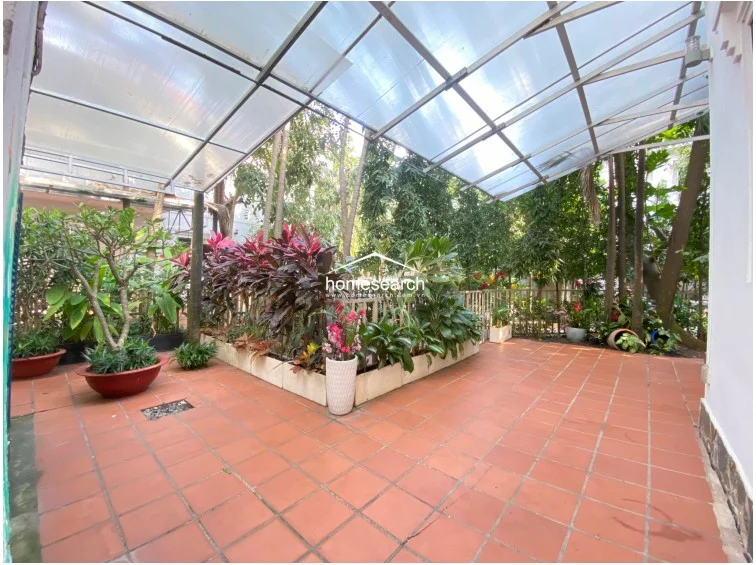 VILLA FOR RENT IN COMPOUND-THAO DIEN-DIST.2 - 2